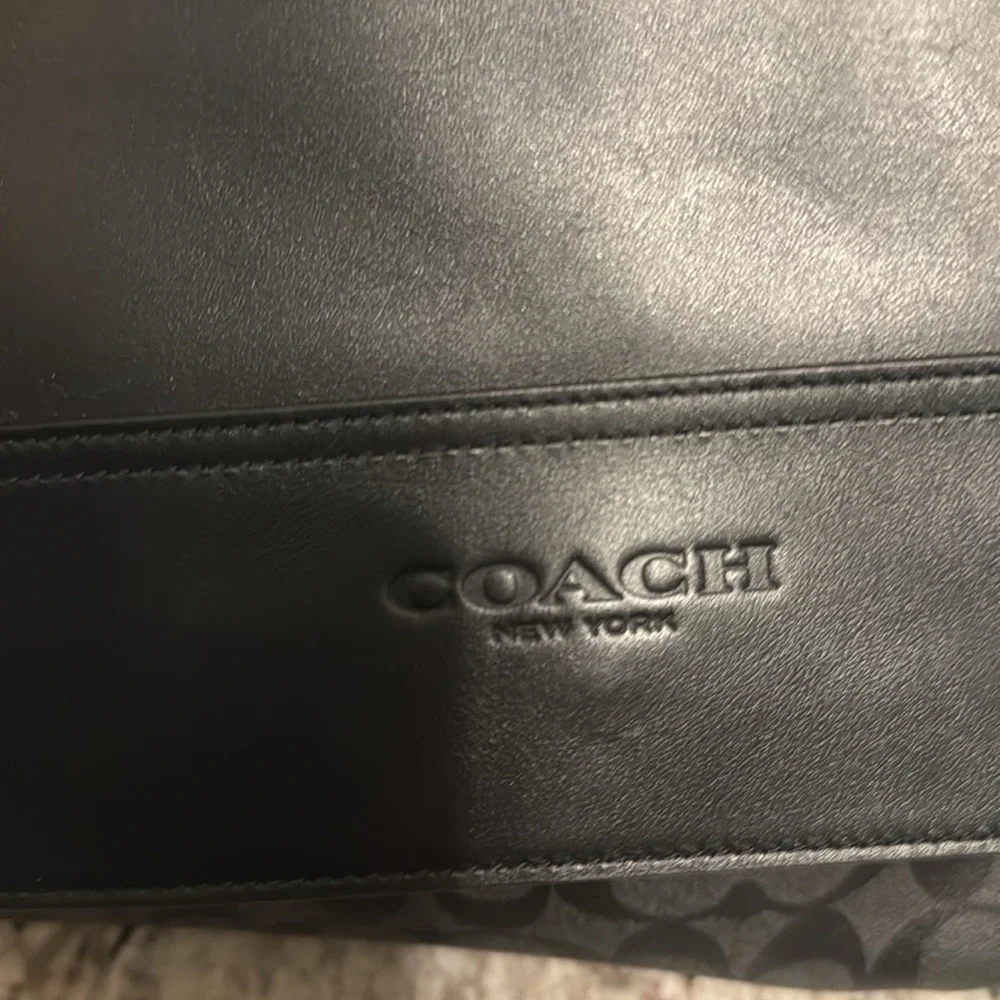 Coach - Picture 2 of 5